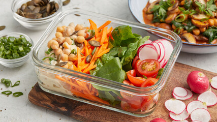 Chickpea stew with fresh salad