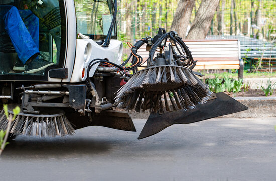 Fototapeta Cleaning maschine in the park moving