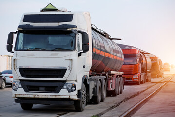 Marine Low Sulphur Heavy Fuel Diesel Supply From Road Oil Tanker Ashore