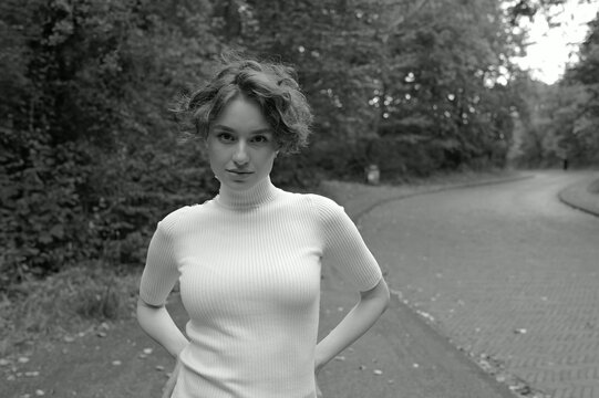 Portrait of a beautiful young woman outdoors 