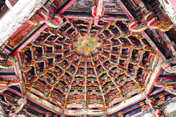 the essence of traditional Taiwanese temple architecture—the caisson ceiling