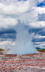 Großer Geysir in Island , Natur Schauspiel 