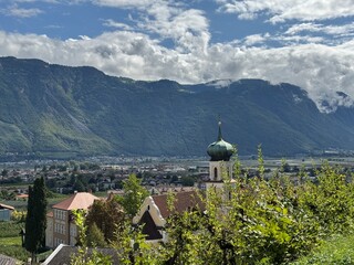 Fototapeta premium Schöne Landschaft bei Lana in Südtirol 