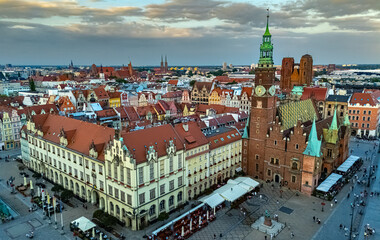 Obraz premium The Market Square in Wroclaw, Lower Silesian Voivodeship, Poland