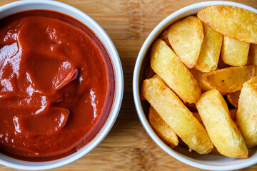  Chunky Chips With Tomato Ketchup Sauce