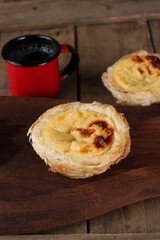 sobremesa tipo bolo, torta e pastel de nata