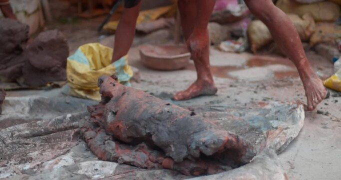 Drying Wet Mud into Clay: Process for Ganpati Idol Making	