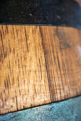 TEXTURA DE MADEIRA VELHA QUE FORMA ALGO LINDO PARA SER APLICADO (OLD WOOD TEXTURE THAT FORMS SOMETHING BEAUTIFUL TO BE APPLIED)