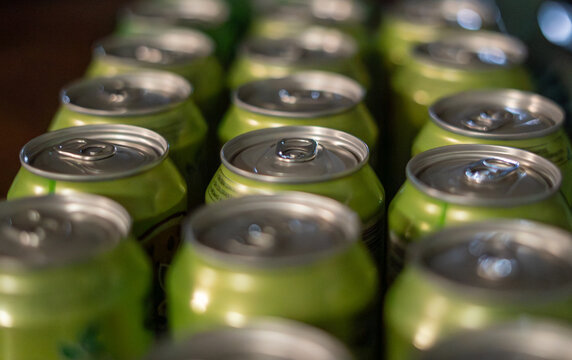 lote de latas de refresco 