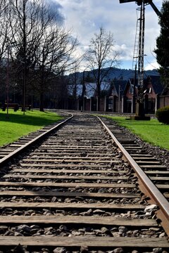 Antigua v&iacute;a del tren ubicada en el Museo Nacional Ferroviario Pablo Neruda, Temuco, Chile. 