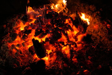 Glowing Torch Light in the Shadows / 日本三奇祭「吉田の火祭り」燃える焚き火とスピリチュアルな夜