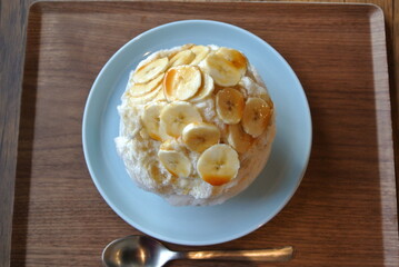 Kakigori Topped with banana
