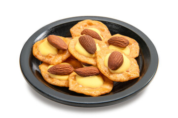 アーモンドとチーズを乗せた煎餅