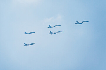 Air echelons fly over Beijing Chang'an Avenue during victory Day parade