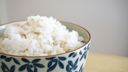 麦ごはん - 健康的な麦飯のイメージ、栄養豊富でヘルシーな主食