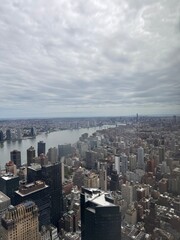 Obraz premium Aerial view of east river of Manhattan skyscrapers