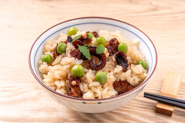 うすいえんどうのたこ飯
