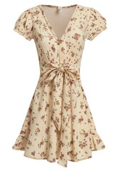 Obraz premium Floral summer dress with bow