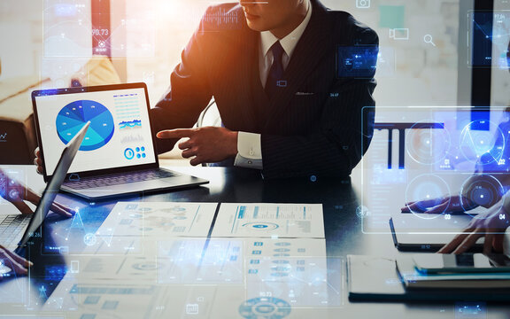 ビジネス、テクノロジー、データ、マーケティング、クラウド、システム、AI、企業、バナー、コピースペース、広告、イメージ、コンセプト、ビジュアル、未来、コンサル、情報、戦略、経営、会議、ミーティング、オフィス、ビジネスパーソン、ビジネスマン、エンジニア、提案、プレゼンテーション、テック、人材、チームワーク、サポート、サービス、マネジメント、管理、リサーチ、マーケター、UX、GUI、IT、ICT、ER