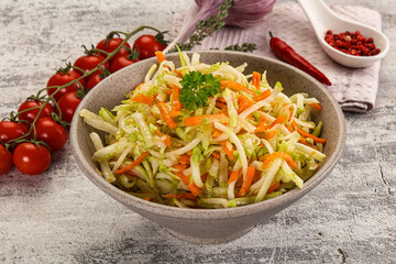 Vegan salad with kohlrabi and carrot
