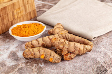Fresh aroma tumeric roots heap