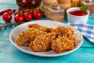 Golden crispy fried chicken wings
