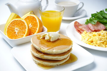 朝食パンケーキ