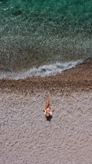 Obraz premium woman on the sea