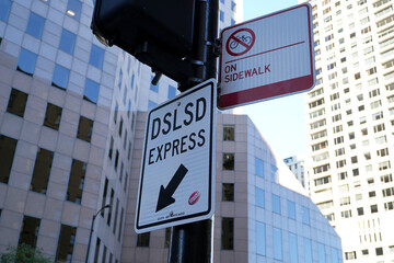 EXPRESS and No Bikes ON SIDEWALK Street Sign City of Chicago : Oct. 7, 2024