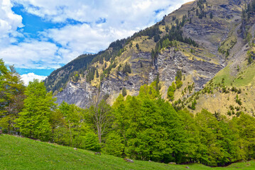 Wanderweg von Weisstannen im Weisstannental zur Wasserfallarena von Batöni, Mels, Kanton St. Gallen