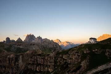Blick von der Auronzohütte vor Sonnenaufgang 