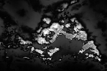 この先に、宇宙空間が、存在する © Mi