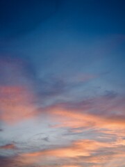 노을 빛 하늘과 구름 풍경