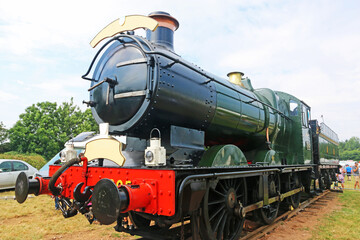 Naklejka premium Vintage steam engine on display