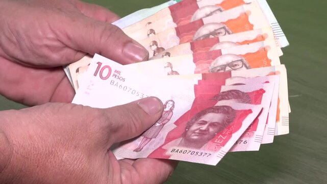 Dinero de Colombia