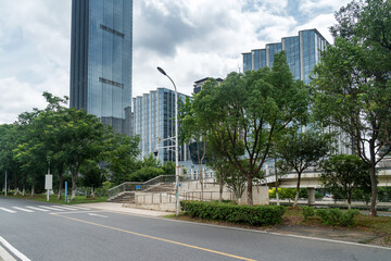 Obraz premium Empty urban road and buildings in the city