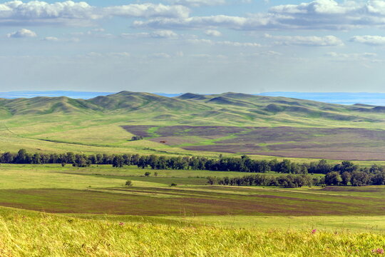 Magnificent landscape of the Karama Runtau ridge at sunset on a spring day