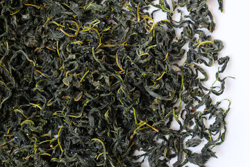 Dried mulberry leaves, commonly used for herbal tea and traditional remedies.