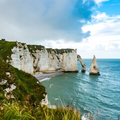 Naklejka premium Coastal Cliffs and Archway Landscape