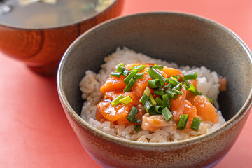 おいしいサーモン丼