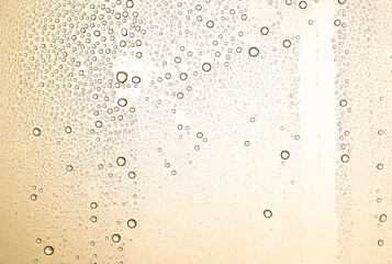 ガラスに着いた水滴	