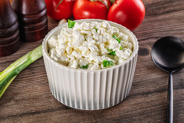 Cottage cheese with green onion