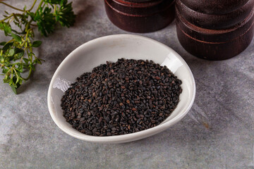 Black raw dry sesame seeds