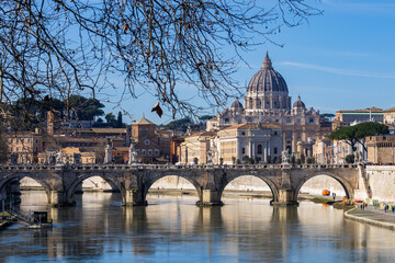 Fototapeta premium view of saint Peter's Basilica in Rome 