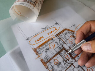 Architetto libero professionista che progetta a mano libera - Vintage