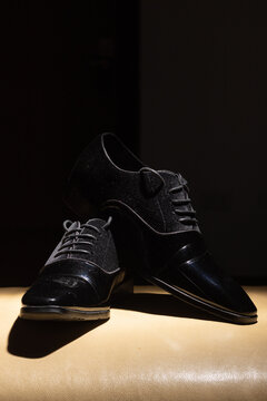 zapatos de charol de hombre