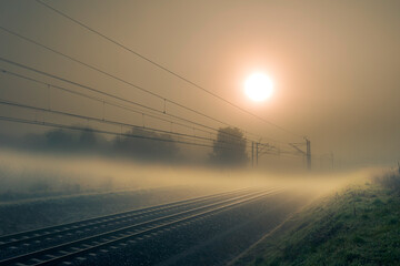 Mgła nad linią kolejową © bulamati
