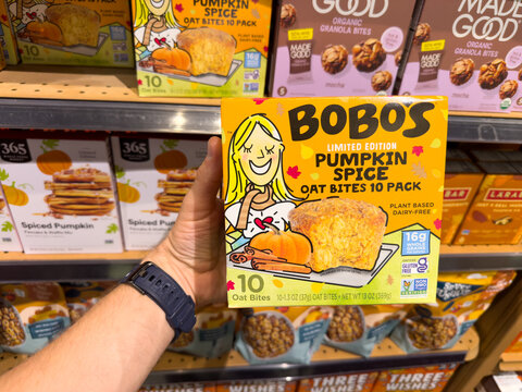 Bobos Pumpkin Spice Oat Bites Limited Edition Box