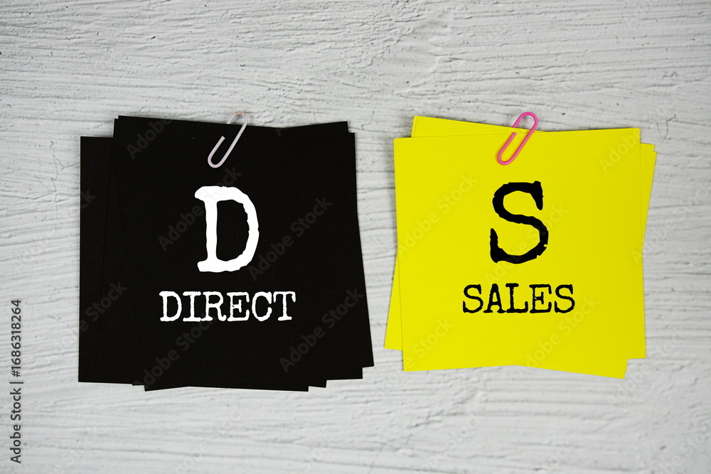 Poster ds - direct sales text on stick note on concrete background