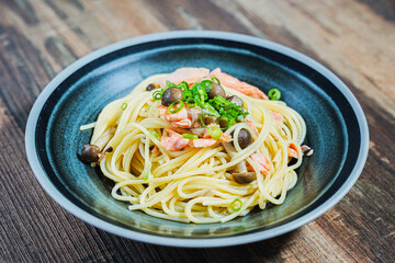 鮭ときのこのパスタ